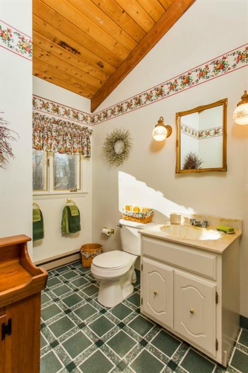 13 Poore Road East Boothbay, ME 04544 - Photo 27 of 31 The second floor bathroom, with...