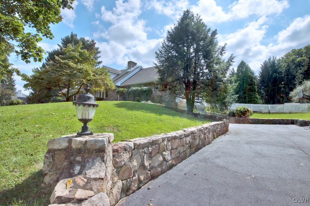 2020 Greenwood Road Allentown, PA 18103 - Photo 3 of 38 Gallery Image 3