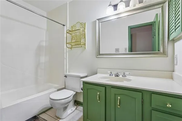 $155,000 | 734 Village Road, Unit D, Kenner, LA 70065