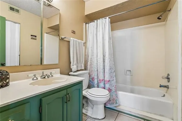 $155,000 | 734 Village Road, Unit D, Kenner, LA 70065