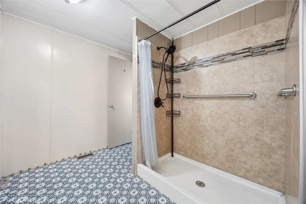 9131 Rosedale, Unit 49 Bakersfield, CA 93312 - Photo 21 of 33