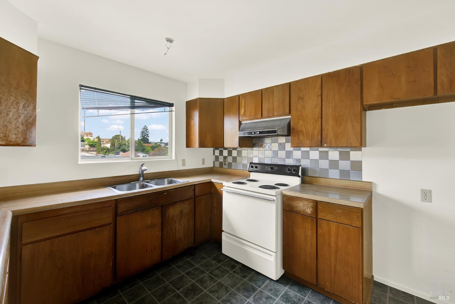 2715 Limerick Road San Pablo, CA 94806 - Photo 16 of 42