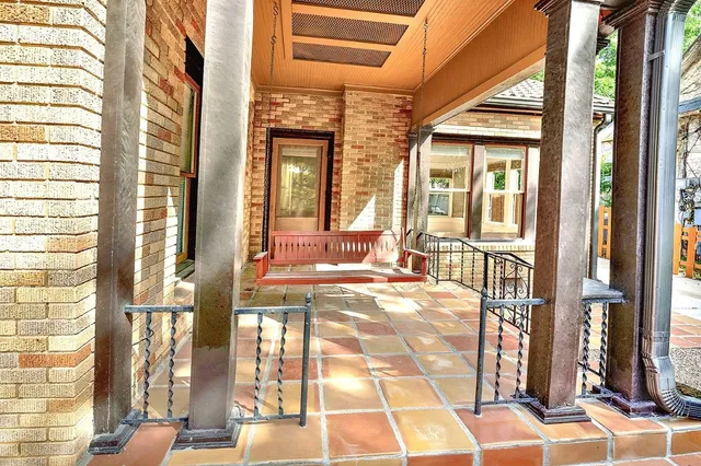 $2,750 | 608 West Hopkins Street, San Marcos, TX 78666