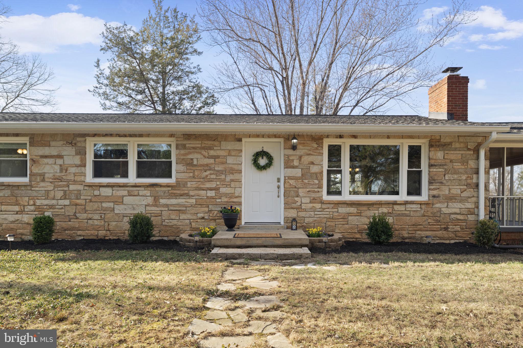 6744 Riley Road Warrenton, VA 20187 - Photo 6 of 79 Gallery Image 6