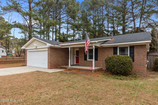 $265,000 | 203 Carriage Lane, Raeford, NC 28376