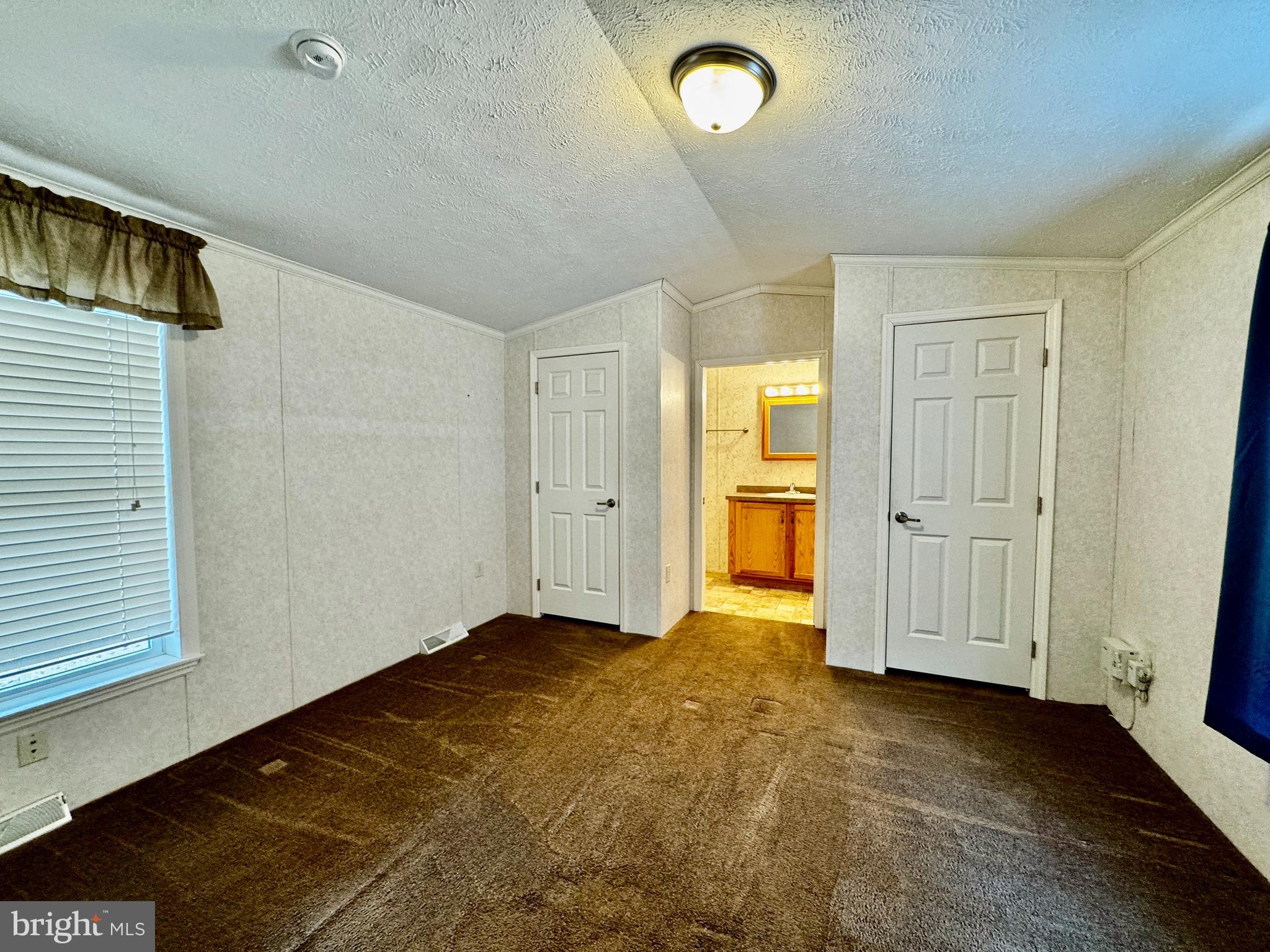 1035 Pine Circle Telford, PA 18969 - Photo 11 of 17