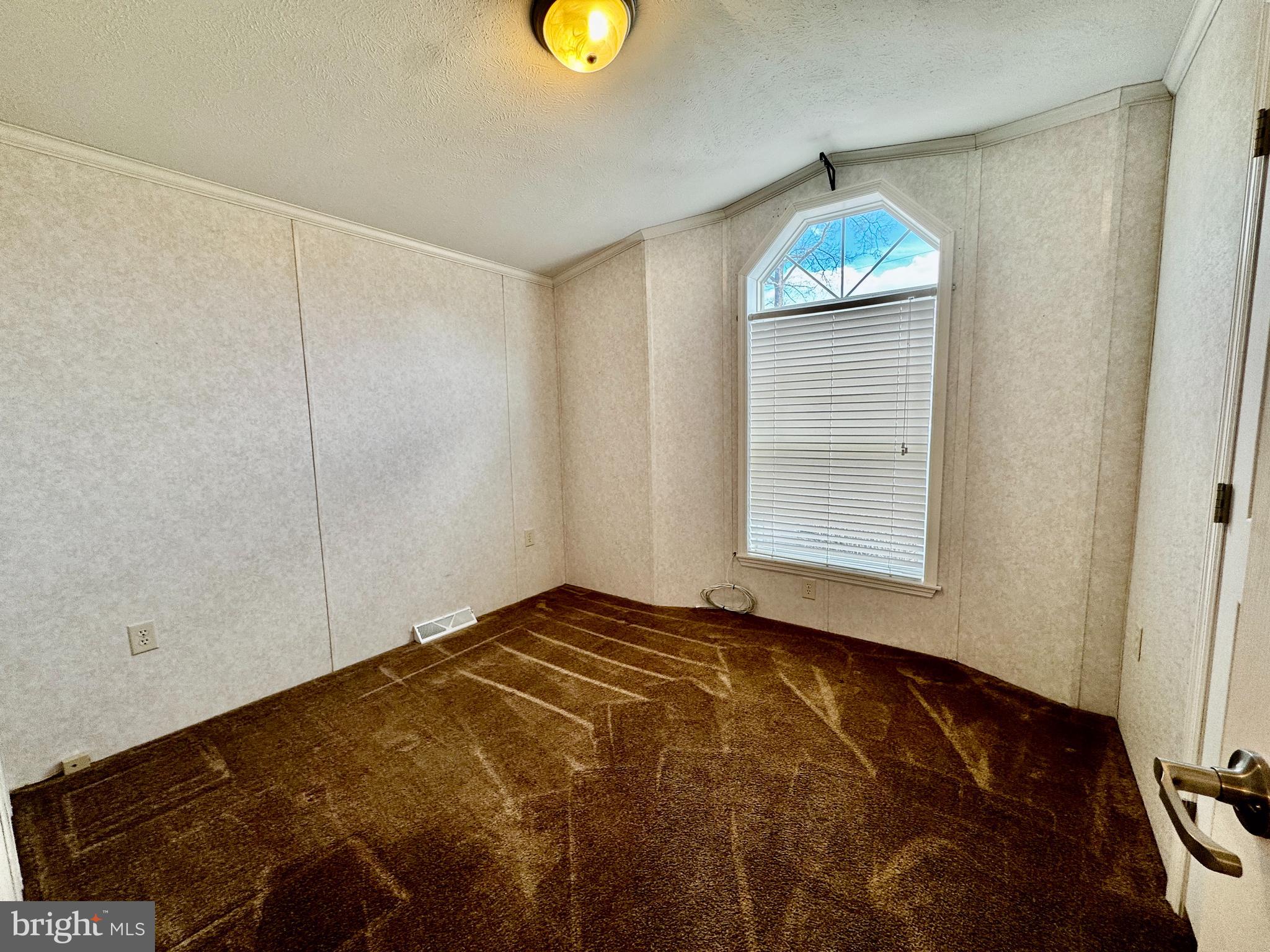 1035 Pine Circle Telford, PA 18969 - Photo 13 of 17