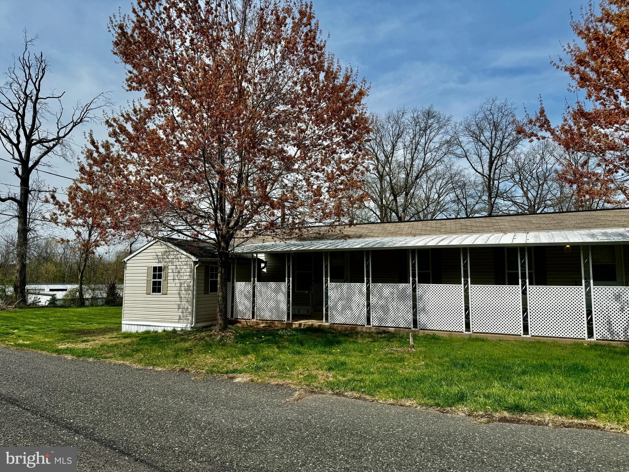 1035 Pine Circle Telford, PA 18969 - Photo 3 of 17