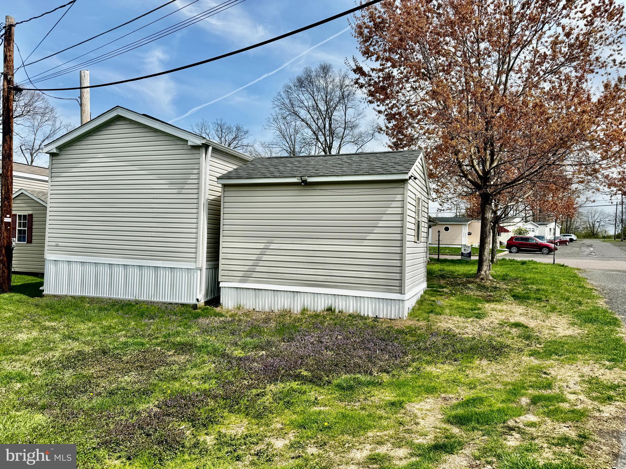 1035 Pine Circle Telford, PA 18969 - Photo 5 of 17