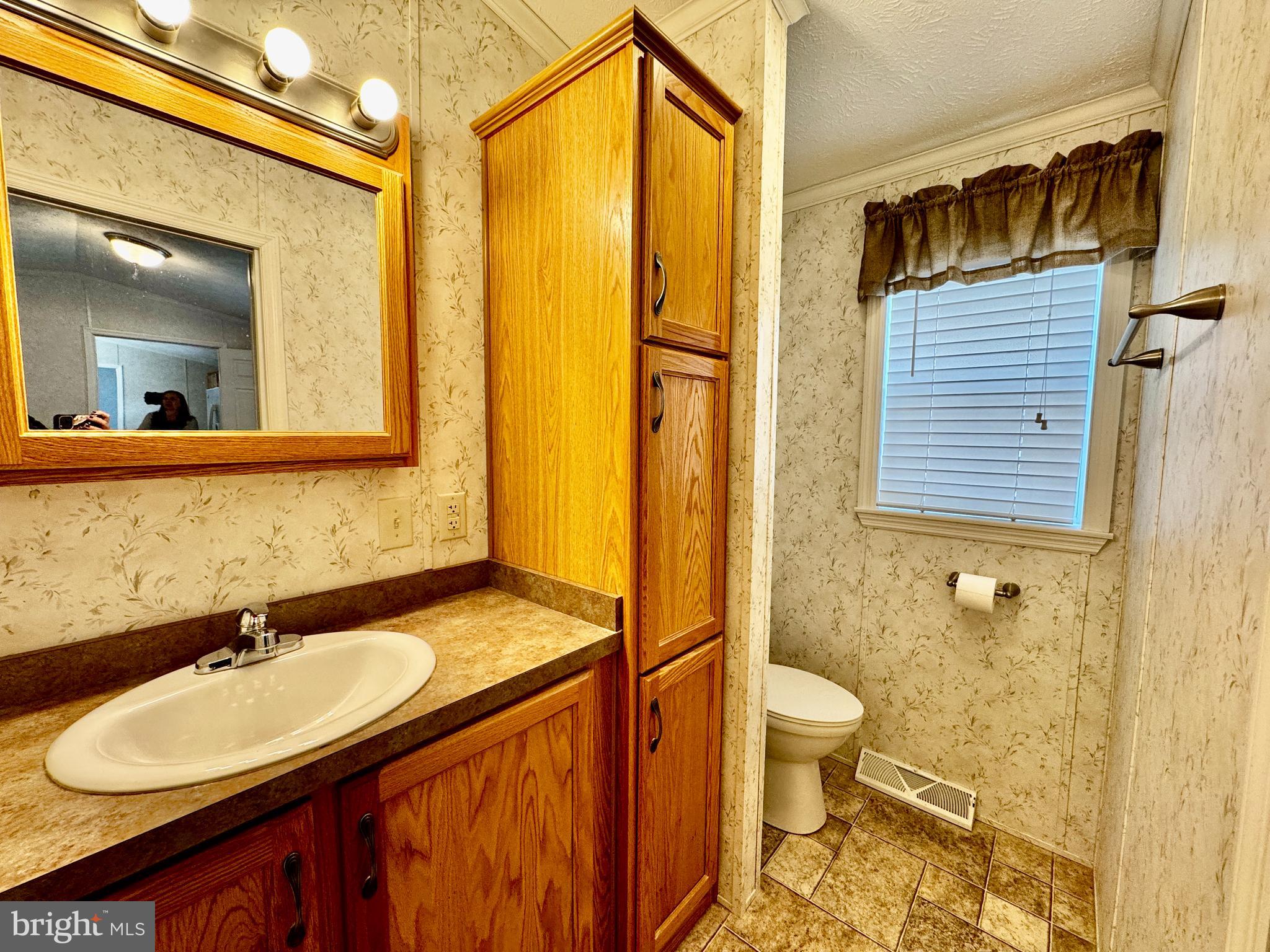 1035 Pine Circle Telford, PA 18969 - Photo 9 of 17