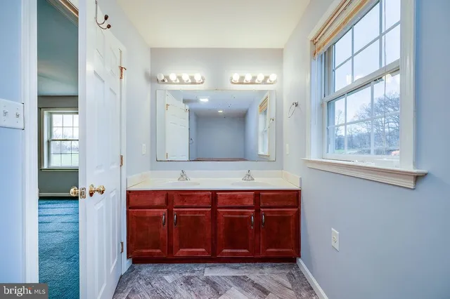 $875,000 | 130 Troxel Road, Shoemakersville, PA 19555