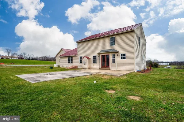 $875,000 | 130 Troxel Road, Shoemakersville, PA 19555