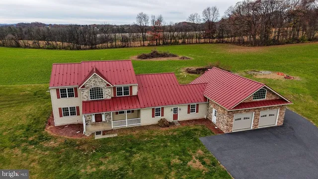 $875,000 | 130 Troxel Road, Shoemakersville, PA 19555