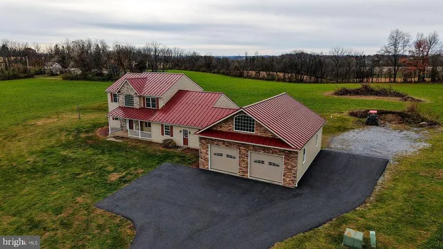 $875,000 | 130 Troxel Road, Shoemakersville, PA 19555