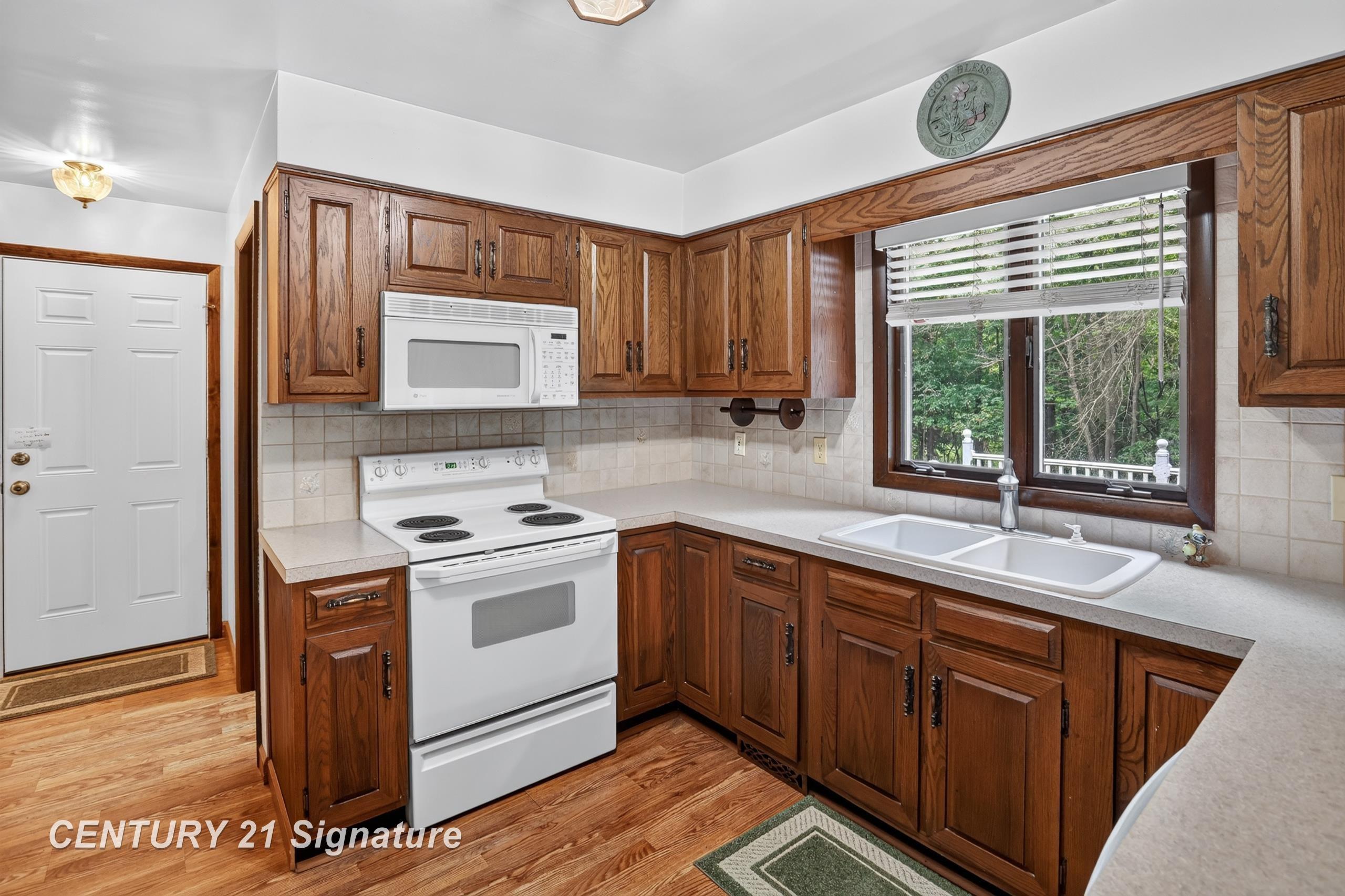 3846 East Monroe Road Midland, MI 48642 - Photo 15 of 61 Gallery Image 15