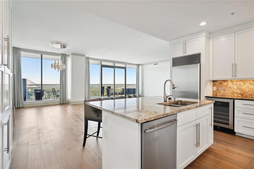 3344 Peachtree Road Northeast, Unit 3202 Atlanta, GA 30326 - Photo 3 of 35