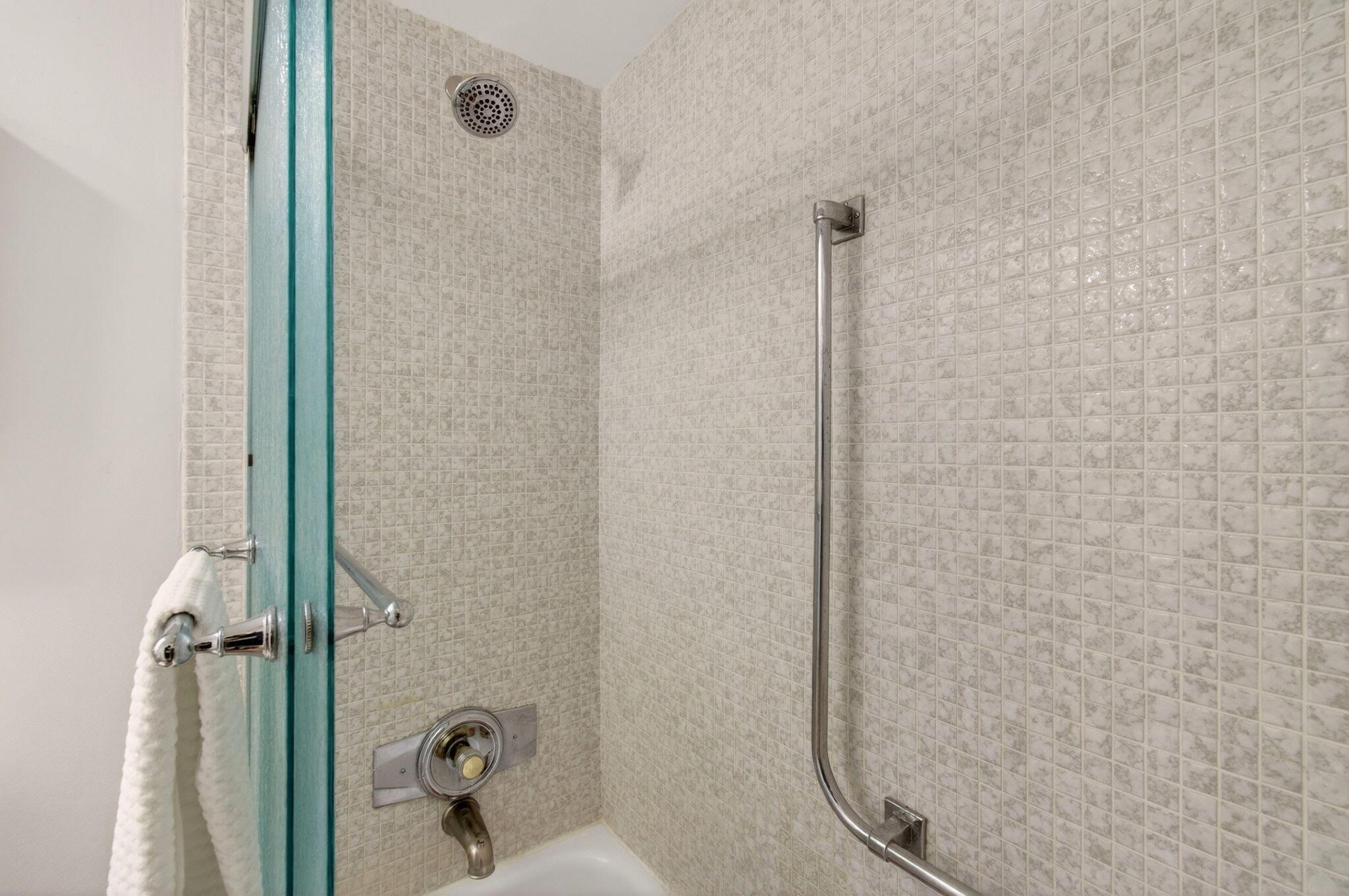 1200 South Ocean Boulevard, Unit 17C Boca Raton, FL 33432 - Photo 46 of 90 46-web-or-mls-DSC_7893