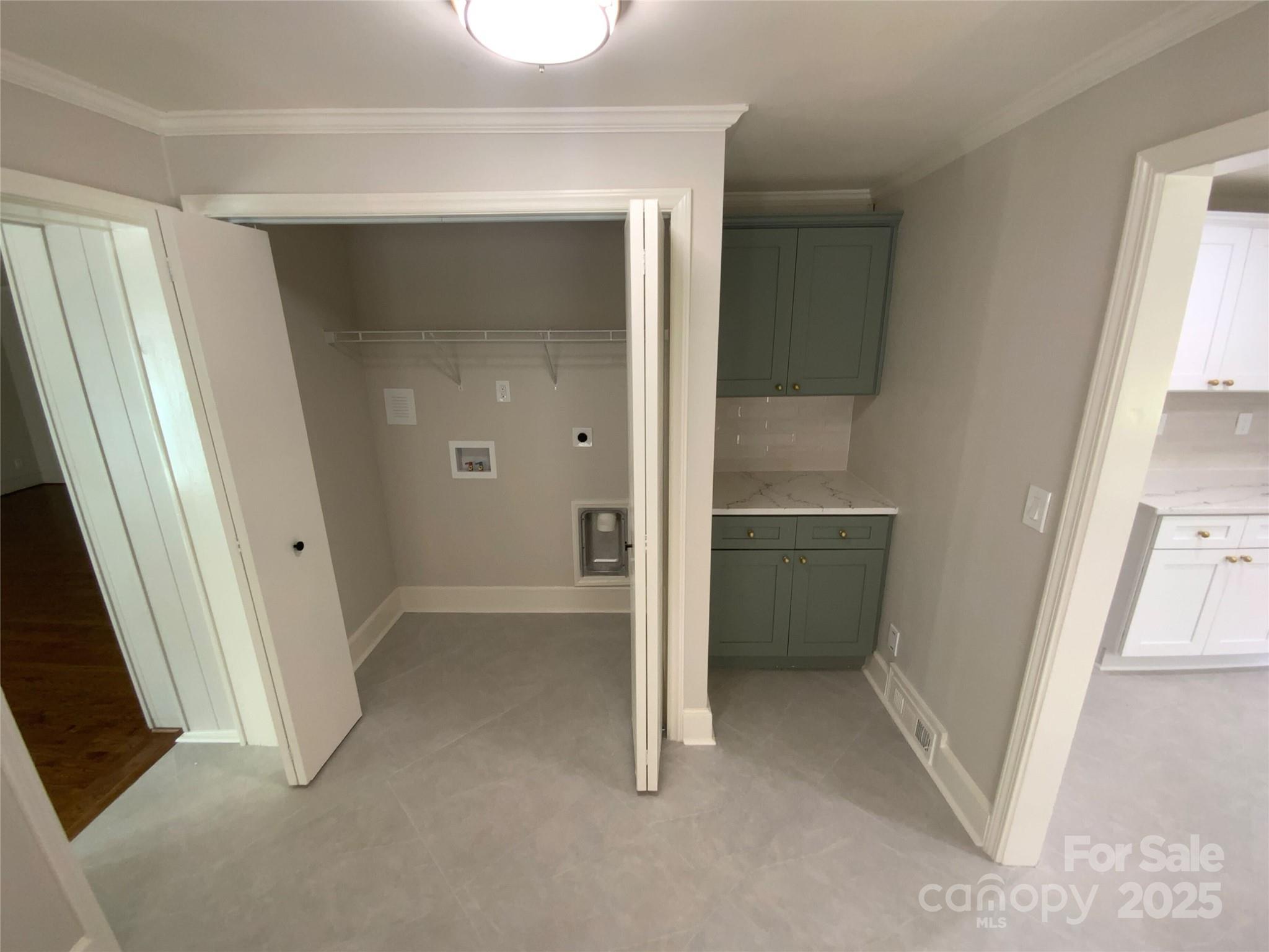 141 Edenvale Road Rock Hill, SC 29730 - Photo 19 of 27 an empty room with windows