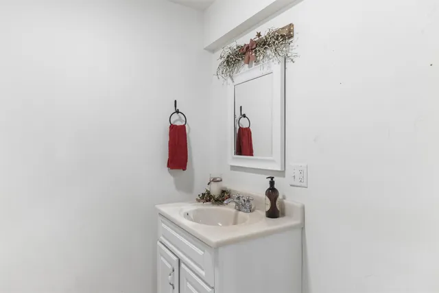 $1,750,000 | 163 Chapin Road, Essex, VT 05452