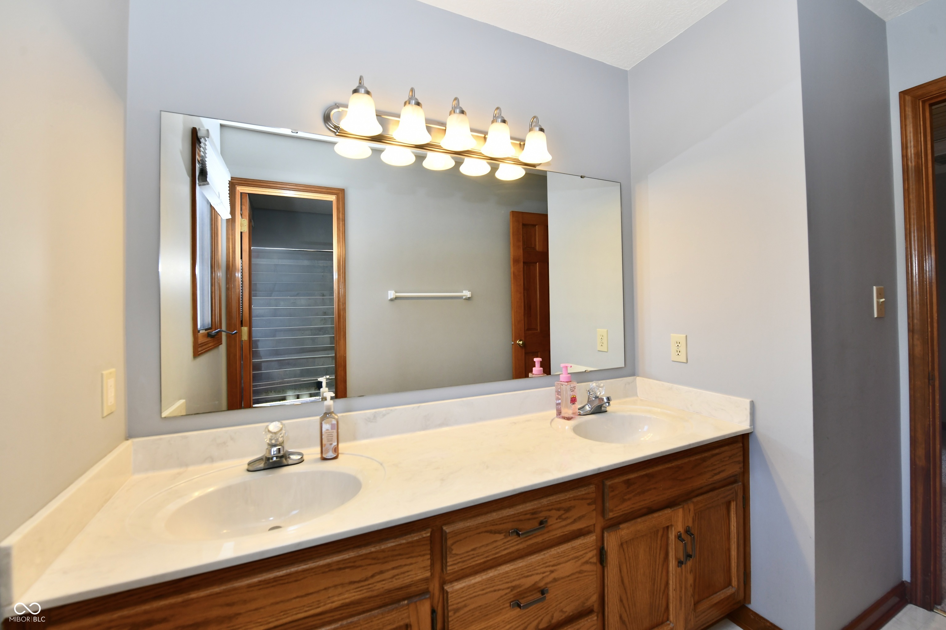 495 Rodeo Drive Indianapolis, IN 46217 - Photo 54 of 79 Gallery Image 54