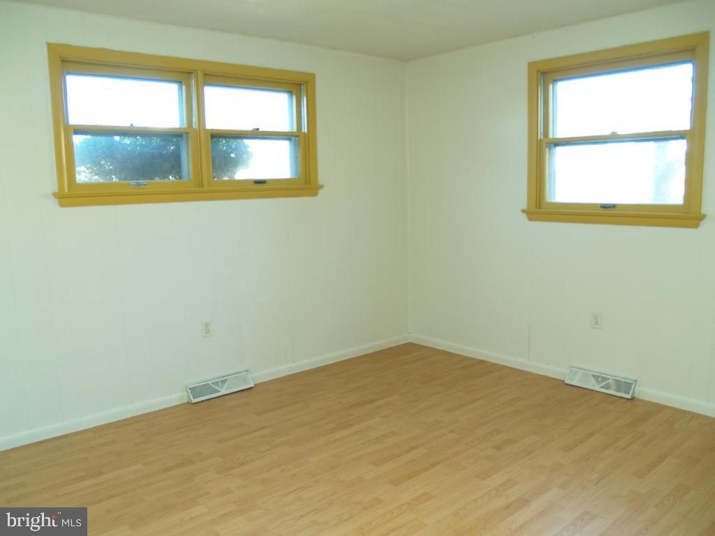 2133 Coventry Road Lancaster, PA 17601 - Photo 8 of 11 Gallery Image 8