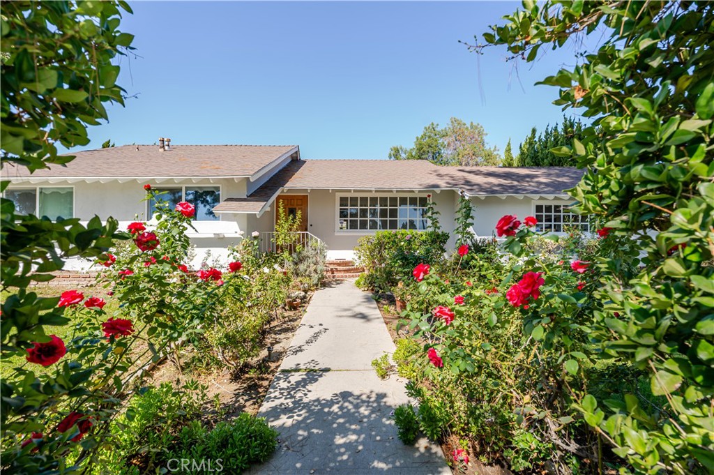 18351 San Fernando Mission Boulevard Porter Ranch, CA 91326 - Photo 27 of 29 a picture of flowers