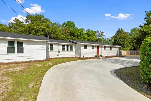 $375,000 | 107 Water Oak Street, Freeport, FL 32439