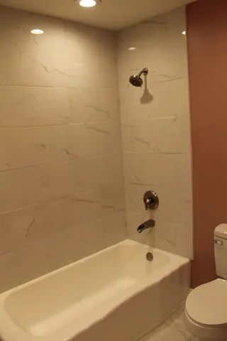 $384,500 | 3516 South Damen Avenue, Chicago, IL 60609