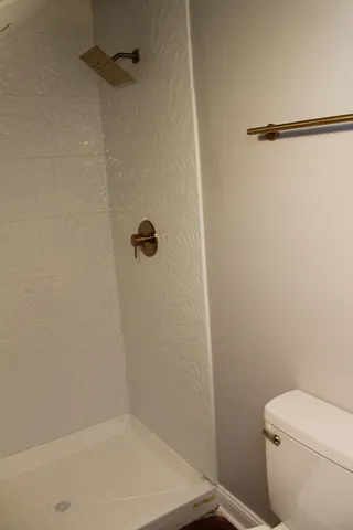 $384,500 | 3516 South Damen Avenue, Chicago, IL 60609