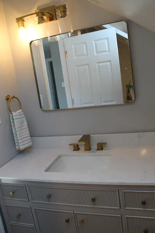 $384,500 | 3516 South Damen Avenue, Chicago, IL 60609