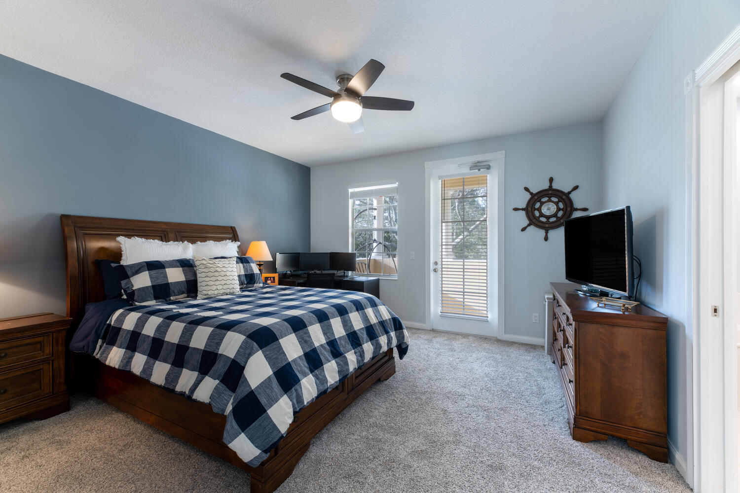 137 Rivinia Drive Jupiter, FL 33458 - Photo 18 of 30 A033BDE3-E0BC-461E-898C-ABEE39CBCF06