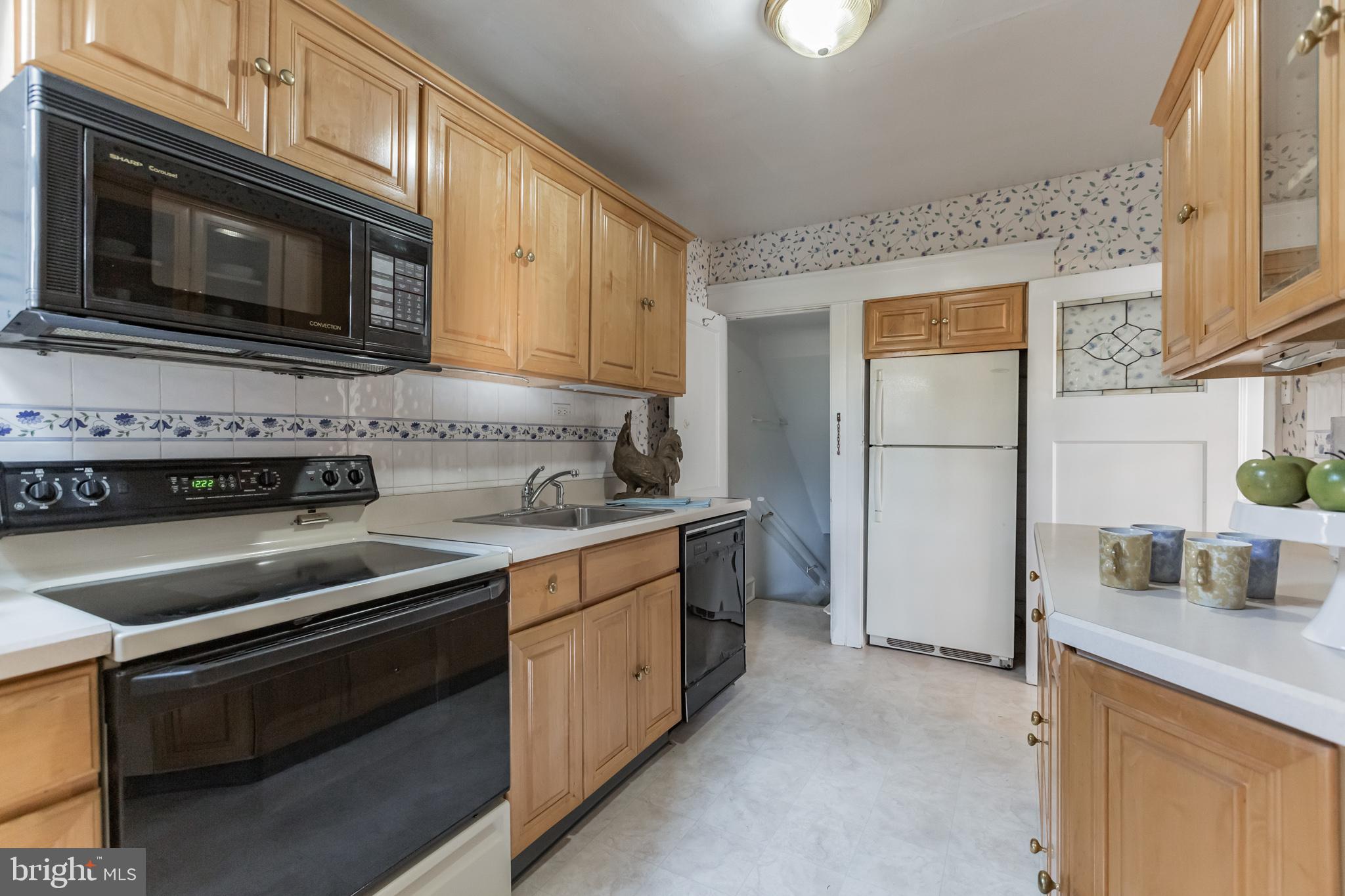 616 Boyer Road Cheltenham, PA 19012 - Photo 14 of 27 kitchen