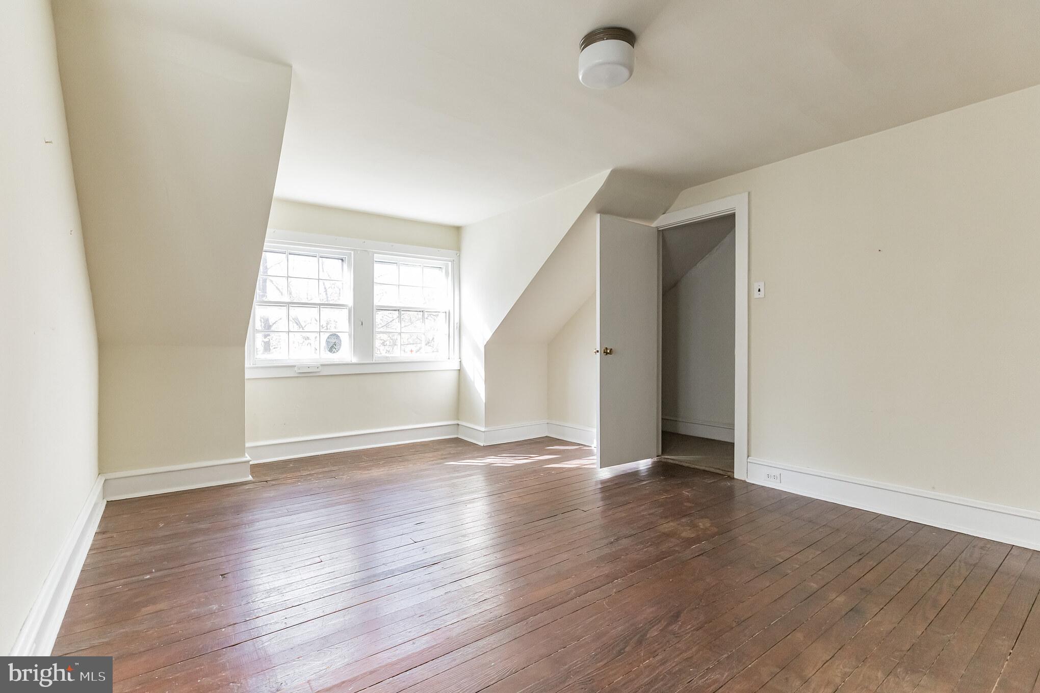 616 Boyer Road Cheltenham, PA 19012 - Photo 24 of 27 upstairs bedroom/extra room