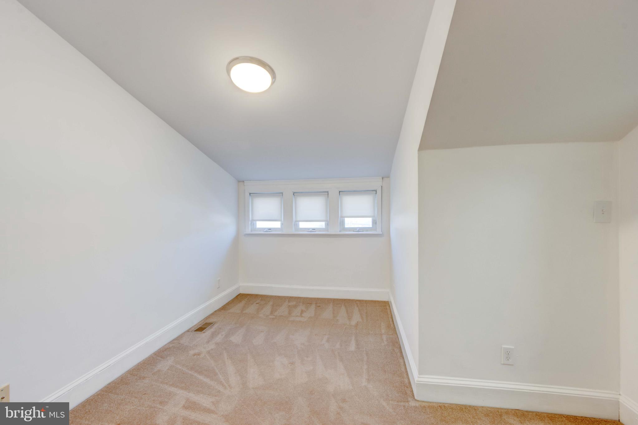 2025 Northeast Ne Baltimore, MD 21227 - Photo 67 of 122 2nd bedroom on 2nd floor