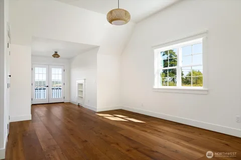 $1,189,000 | 1649 West Scenic Heights Road, Oak Harbor, WA 98277