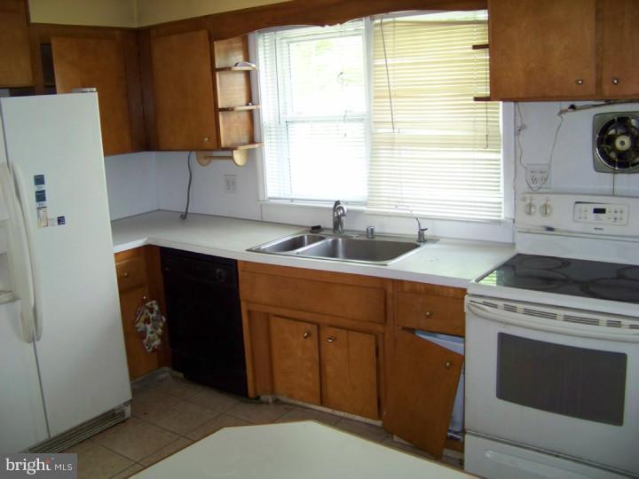 2310 Van Reed Road West Lawn, PA 19609 - Photo 13 of 25 Gallery Image 13