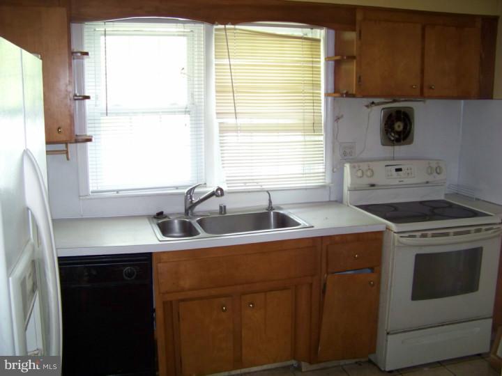 2310 Van Reed Road West Lawn, PA 19609 - Photo 15 of 25 Gallery Image 15