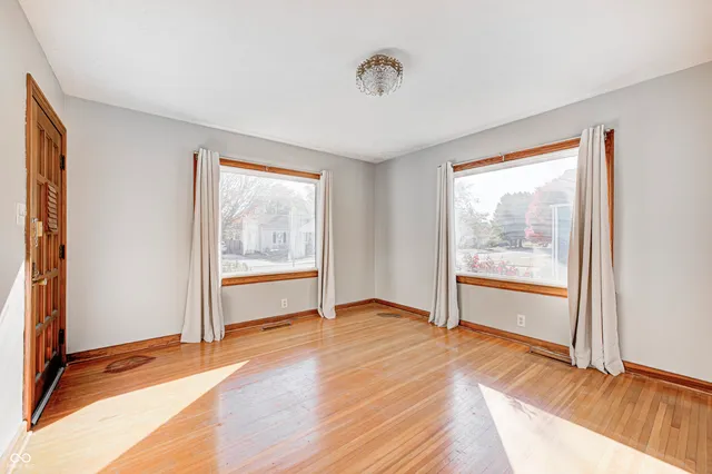 $2,000 | 1744 North Norfolk Street, Indianapolis, IN 46224