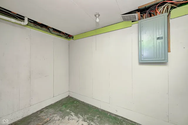 $2,000 | 1744 North Norfolk Street, Indianapolis, IN 46224