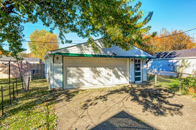 $2,000 | 1744 North Norfolk Street, Indianapolis, IN 46224