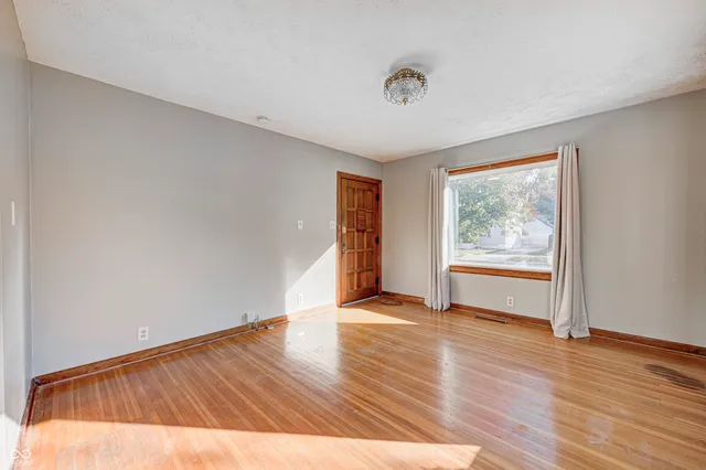 $2,000 | 1744 North Norfolk Street, Indianapolis, IN 46224