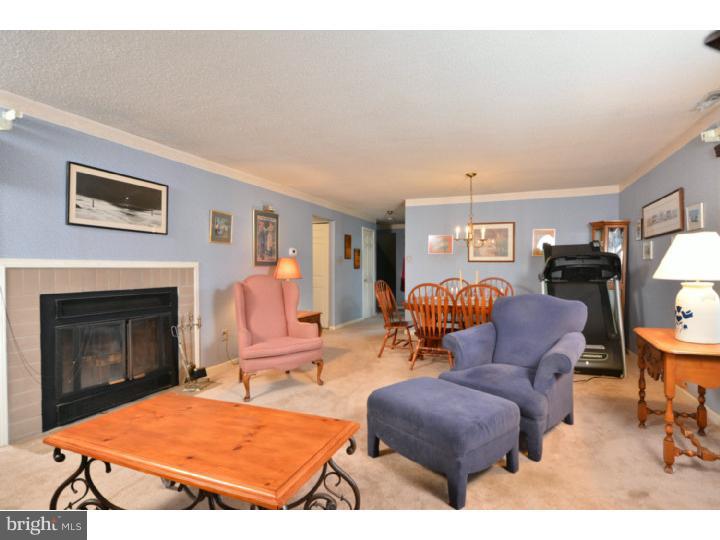 87 Dickinson Road Chesterbrook, PA 19087 - Photo 4 of 25