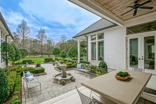 $1,095,000 | 208 Forest Oaks Drive, New Orleans, LA 70131