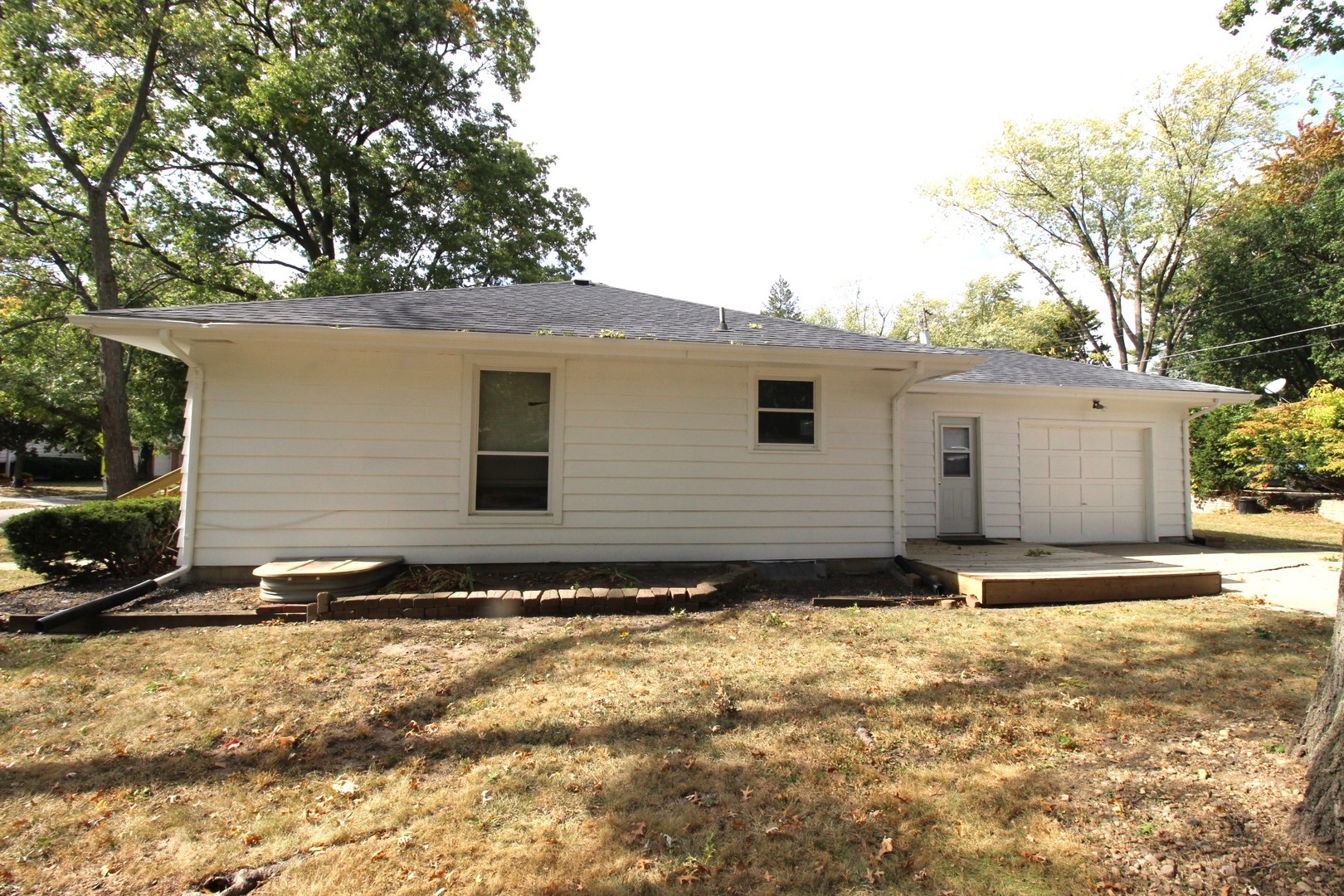 800 Bryan Street Normal, IL 61761 - Photo 2 of 27 a view of a house with a yard
