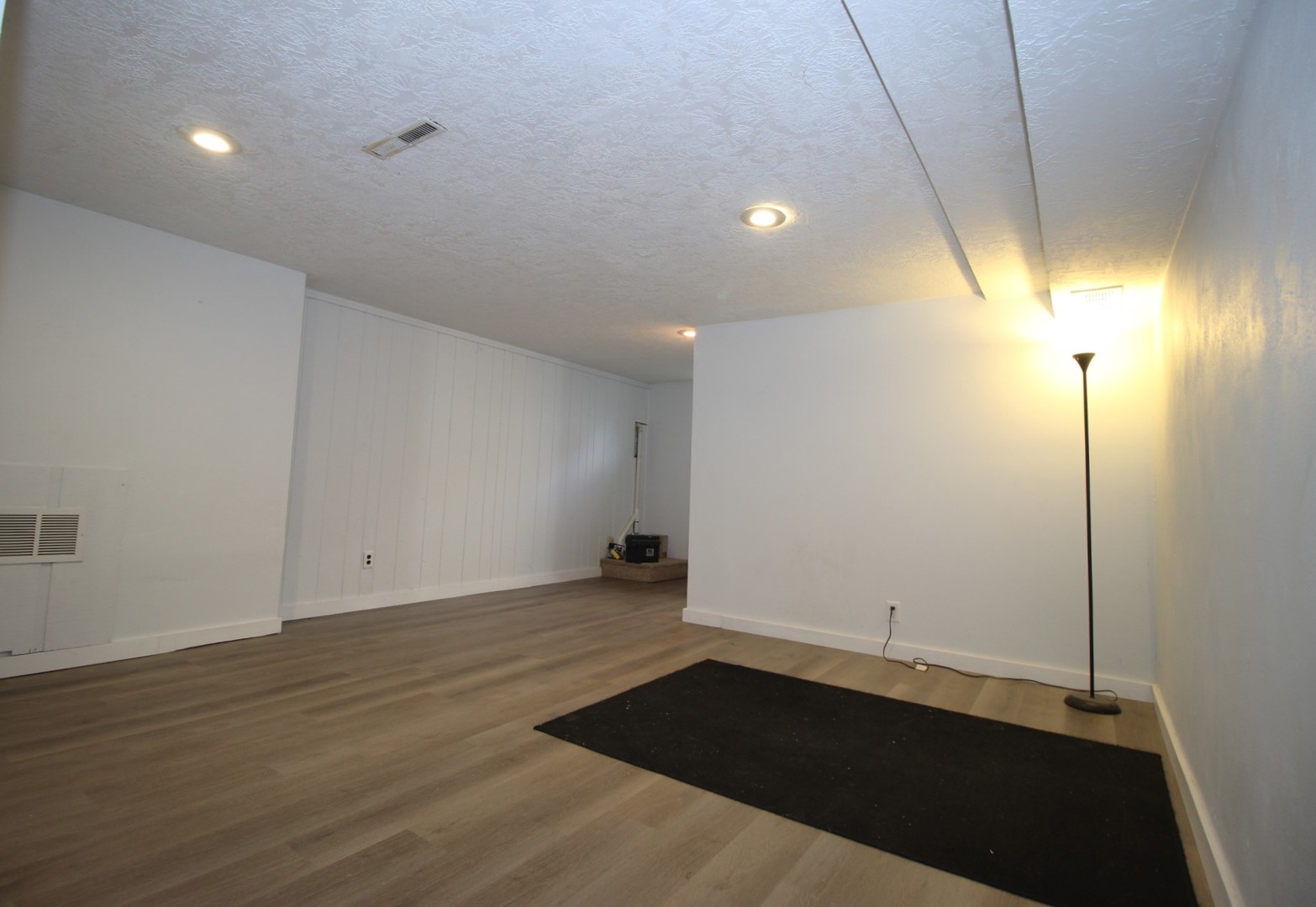 800 Bryan Street Normal, IL 61761 - Photo 23 of 27 an empty room with wooden floor