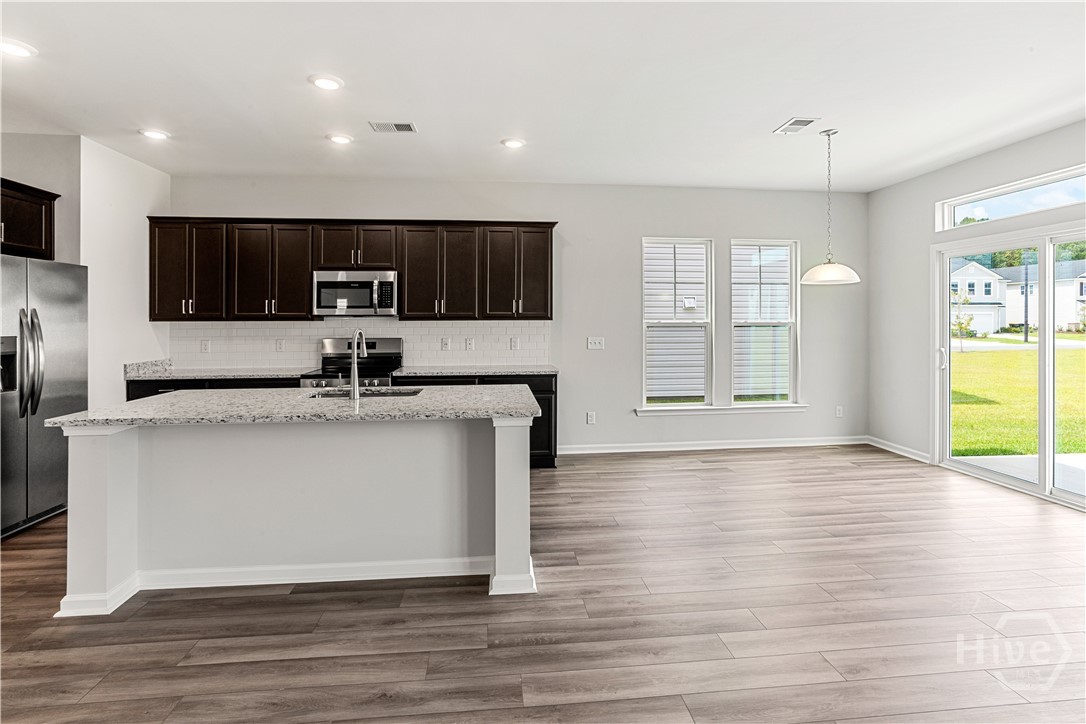 116 Peabody Street Savannah, GA 31407 - Photo 8 of 40 Kitchen and Breakfast Area
