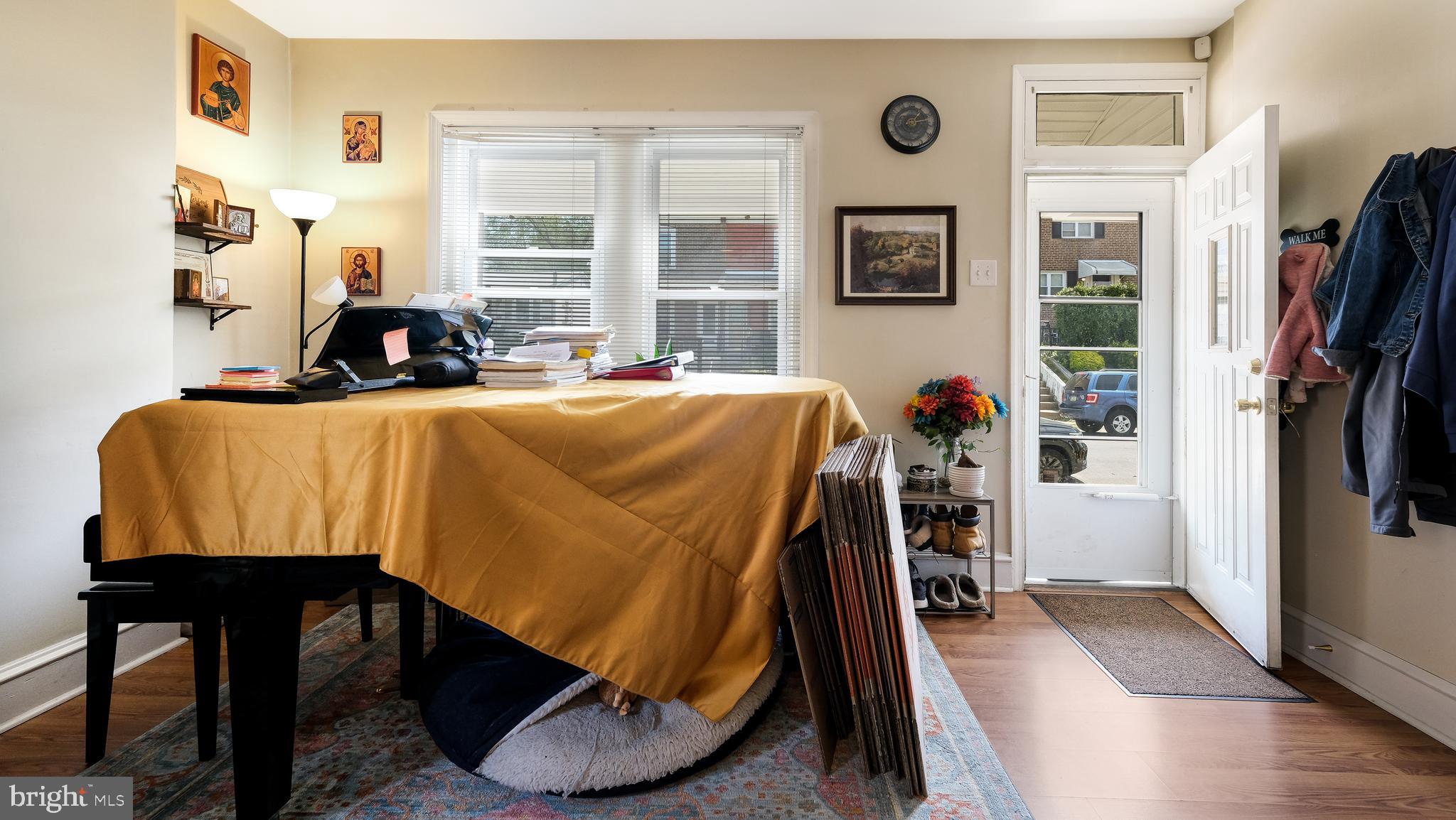 372 Ripka Street Philadelphia, PA 19128 - Photo 4 of 22