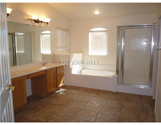 11113 Prado Del Rey Lane Las Vegas, NV 89141 - Photo 6 of 7 Master Bath/Spa.