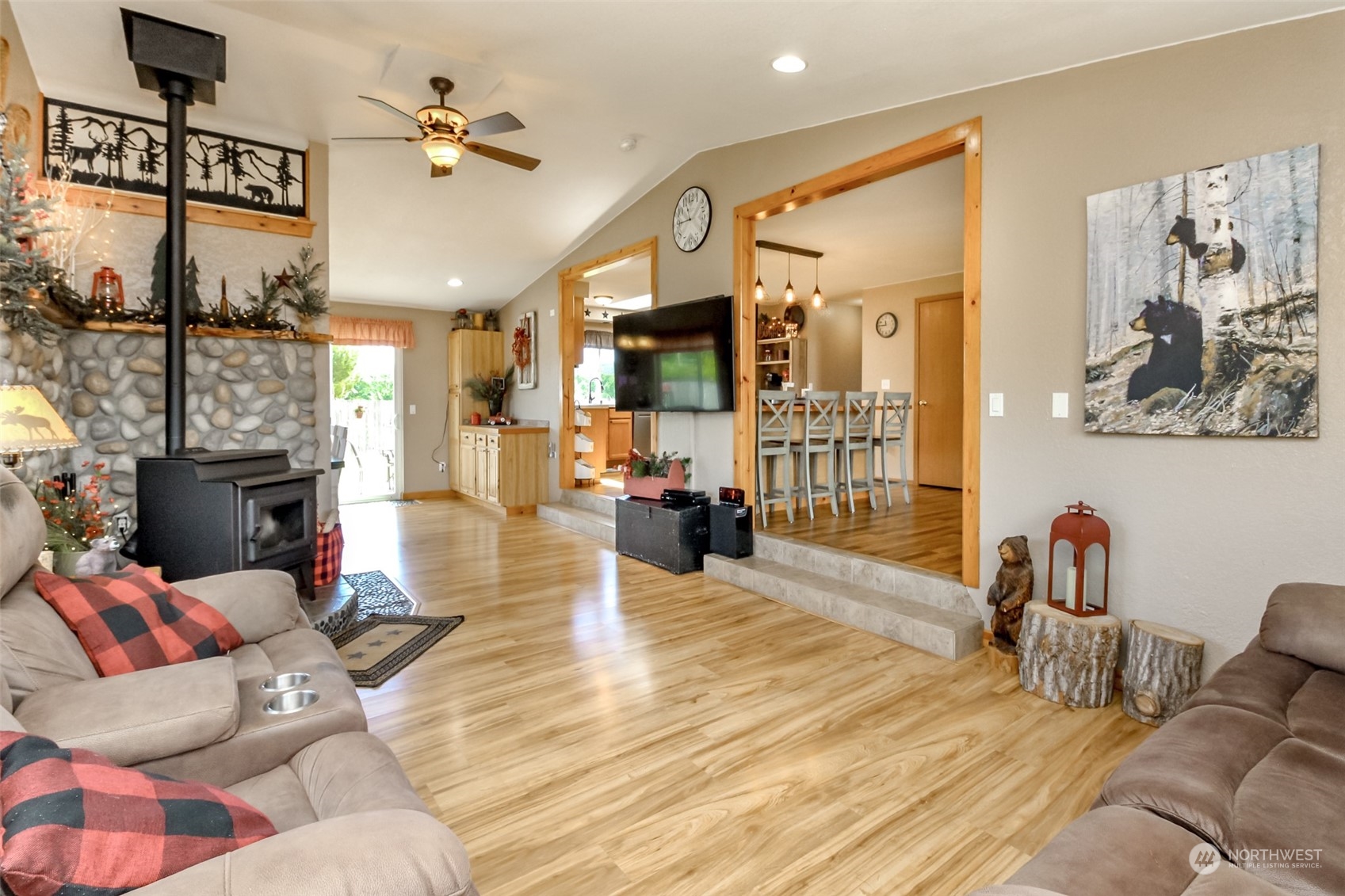 17924 Camus Drive Southwest Rochester, WA 98579 - Photo 16 of 40
