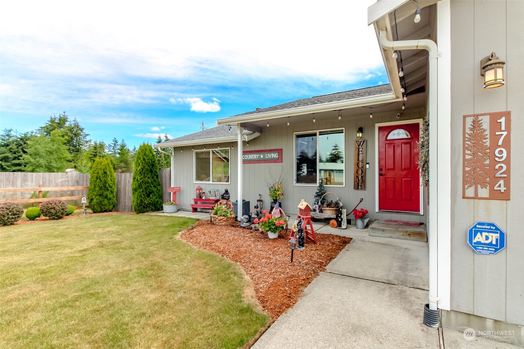 17924 Camus Drive Southwest Rochester, WA 98579 - Photo 4 of 40